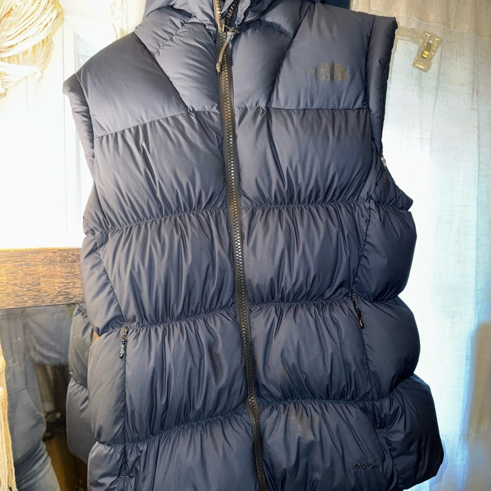 The North Face Dark Blue Puffer Down Vest. Size Large.